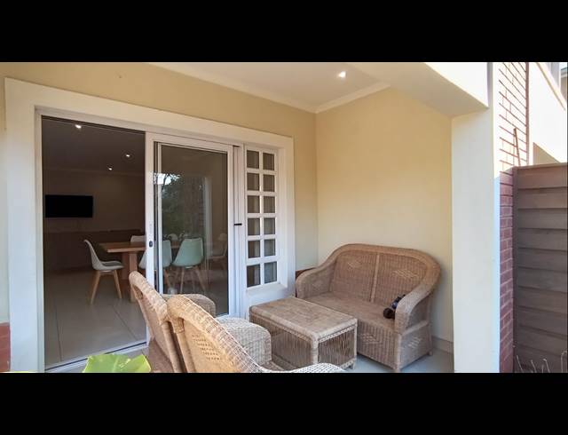 3 BEDROOM TOWNHOUSE FOR SALE IN EDGEMOUNT ESTATE